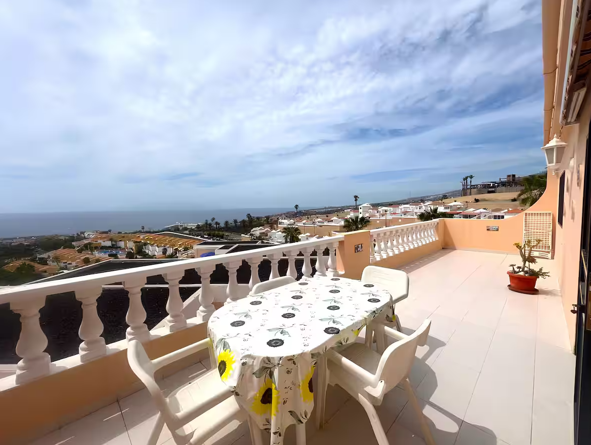 Appartement avec terrasse avec vue sur l'océan à Adeje ⭐⭐⭐⭐